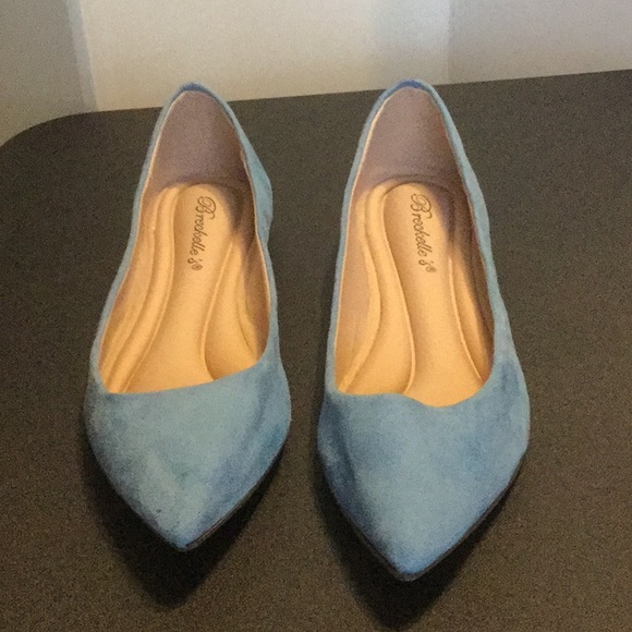 Breckelles Flats (NWOT) - Picture 1 of 6